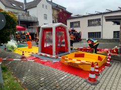 Gemeinschaftsübung bei der Firma Mehler