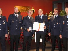 Feuerwehr Tirschenreuth feiert Florianstag mit besonderer Ehrung